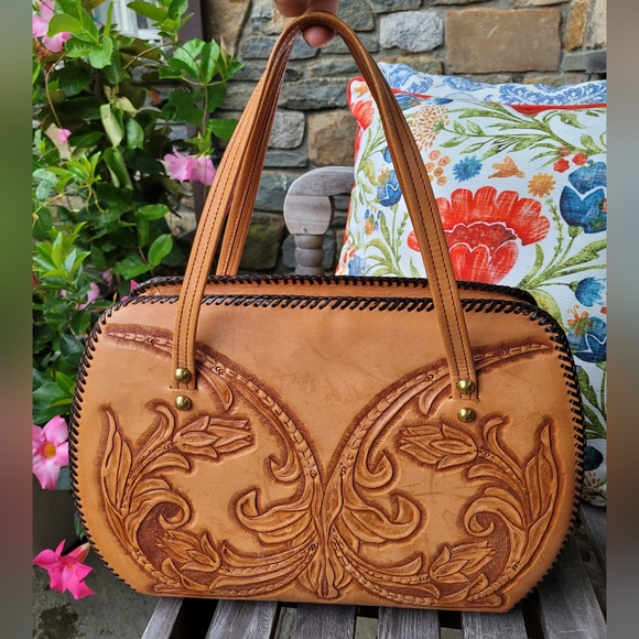 Vintage Handbags - Vtg Hand Tooled  Floral Embossed Leather Satchel Handbag